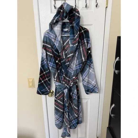 NWOT Women's Vera Bradley Plush Fleece Hooded Robe Snowy Plaid Size L/XL