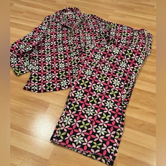 Victoria's Secret Y2K VTG Pink‎ and Green Leaf Pattern Pajamas