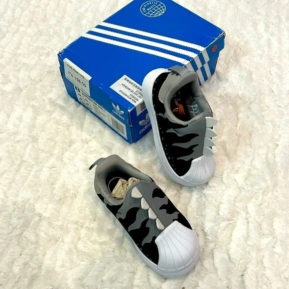Brand new Adidas originals superstar 360 GX 3271 black gray Dino sneaker toddler