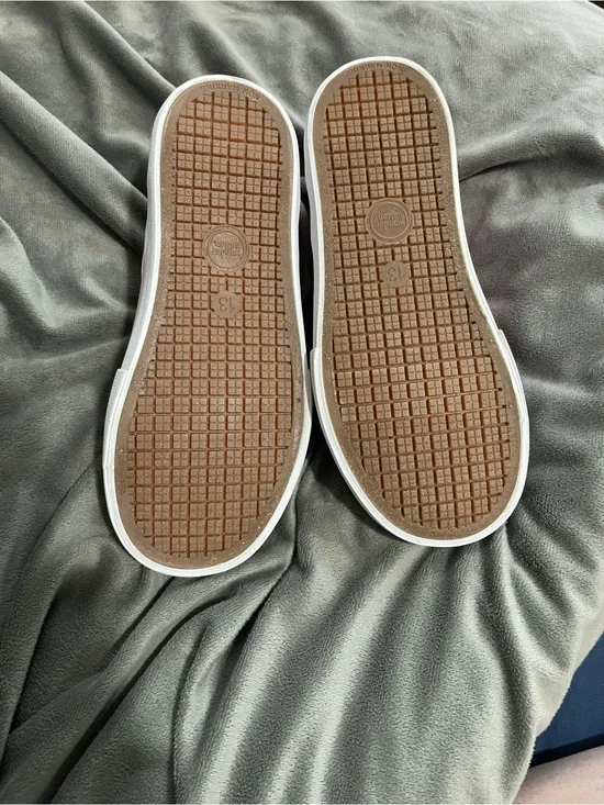 Classic Low-Top Sneakers with Gum Soles