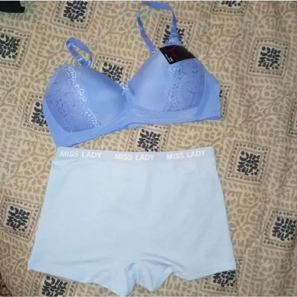 Random Bra and panty set