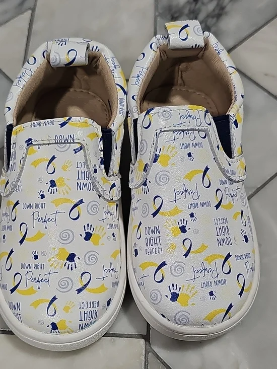 Monkey Feet White Slip-On Sneakers with Blue & Yellow Prints 12-18 Months