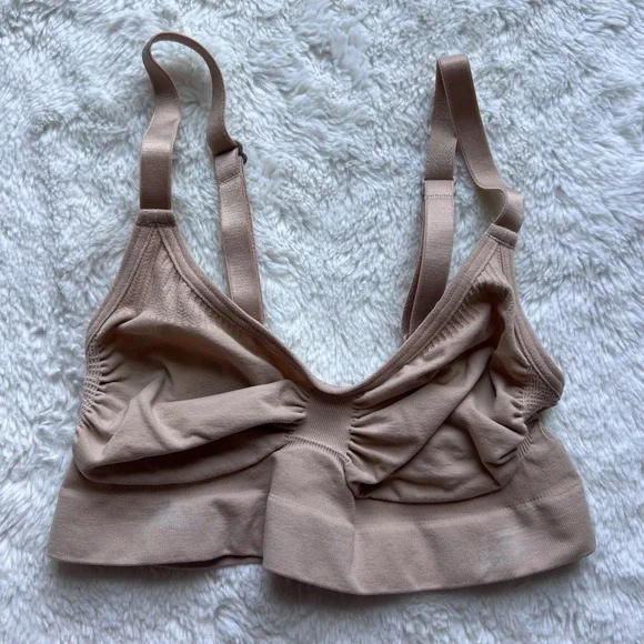 SKIMS Women's Ribbed Ruched Bralette Seamless Adjustable Straps‎ Tan Size Small