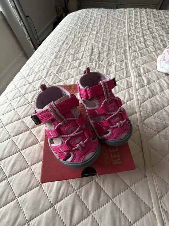 KEEN Toddler Seacamp II CNX Water Sandals in Very Berry/Dawn Pink