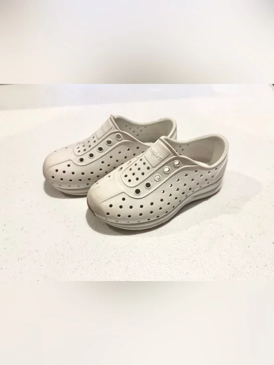 Native Robbie Shoes White Water Friendly Perforated Slip-Ons size C8