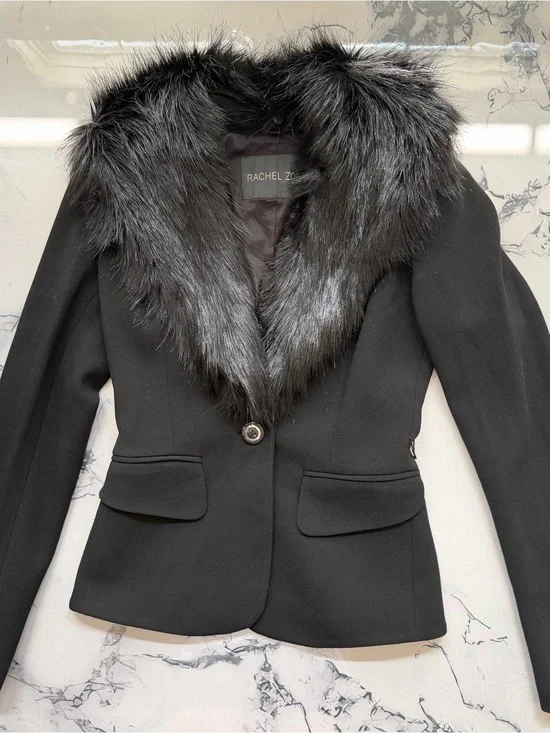 Rachel Zoe Black Blazer with detachable Faux Fur Collar size 6 NWOT