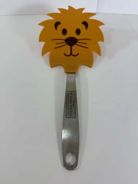 Amco William Sonoma Lion Shaped Nonstick Flexible Spatula