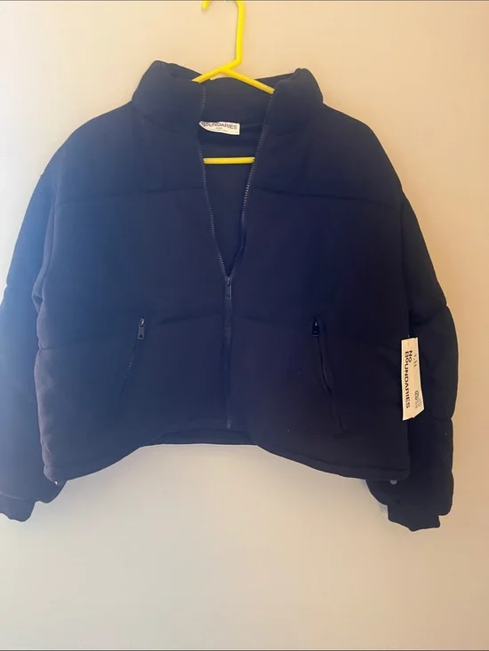 Womens Black Cropped Puffer Jacket