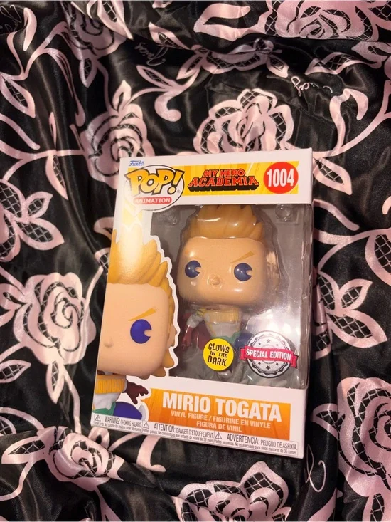Funko Pop! Animation My Hero Academia #1004 Mirio Togata - Glow In The Dark