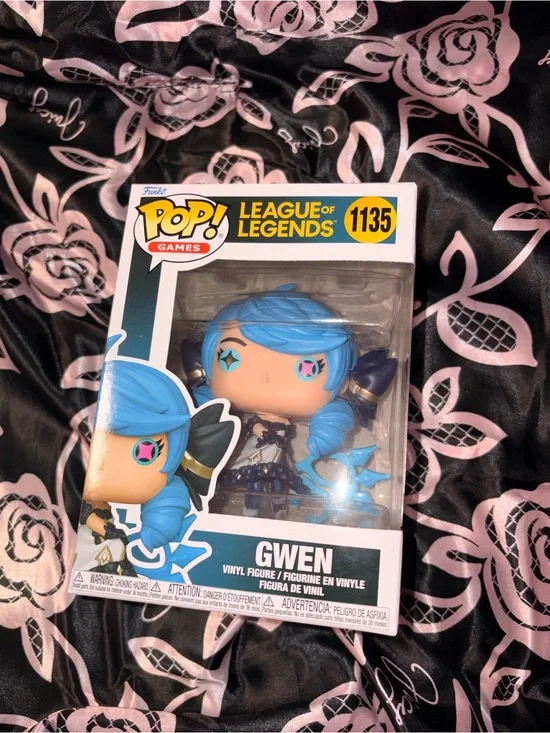 Funko Pop! Games League of Legends Gwen Box Art — Blue, Yellow