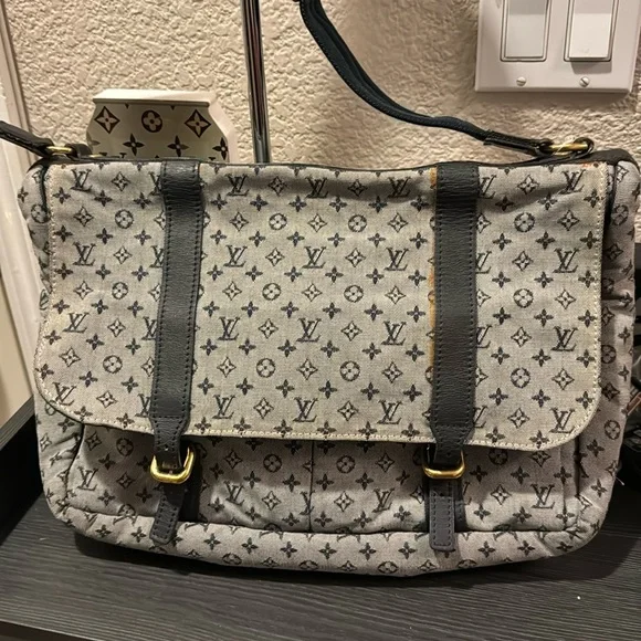 Louis Vuitton Gray Monogram Messenger Bag with Dark Leather Straps