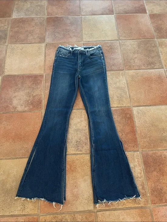 Vervet Frayed Hem Dark Blue Women's slit leg Flare Jeans size 28