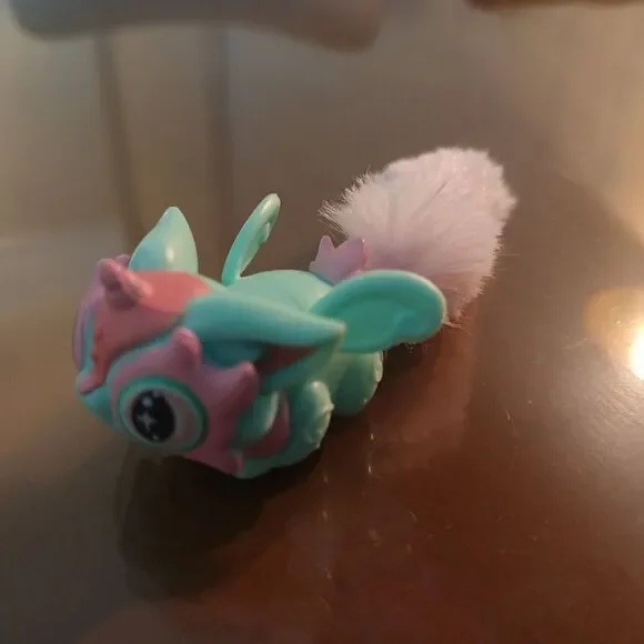 Wow Wee Pixie Belles Mini Figurine Action Figure AURORA 1