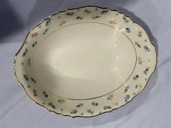 Syracuse China Federal Suzanne Oval Serving Bowl Gold Trim Cream Flowers 9.5