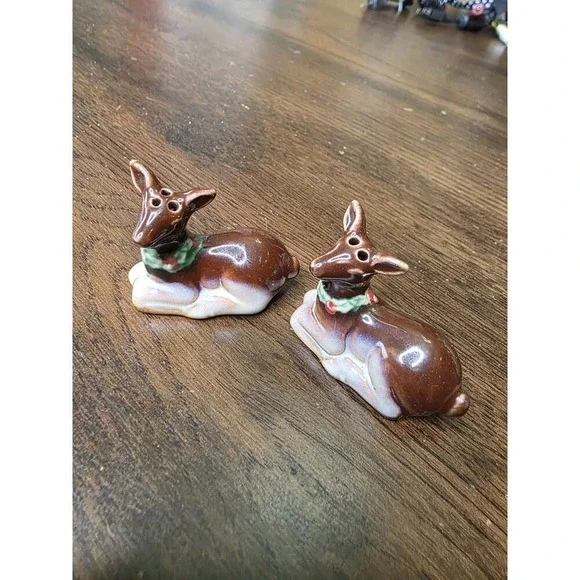 2 x Hand Painted Brown Deers Ceramic Dollhouse Miniature Animals Figurines‎