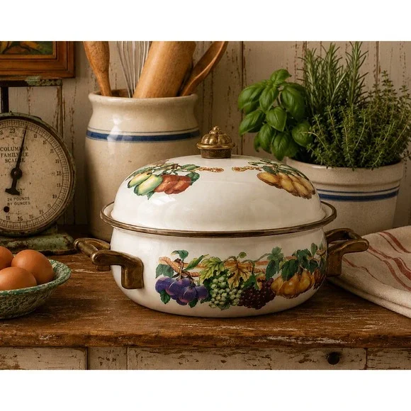 Vintage Tabletops Unlimited Vitroceramic Harvest Fruit Covered Casserole 8