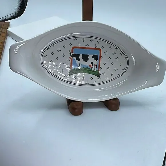 Vintage Vandor Country Pelzman Designs 1980 casserole dish mini.