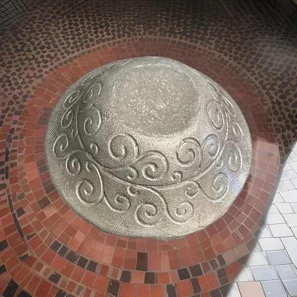 Hand Hammered METAL SERVING BOWL SWIRLING DESIGN INDIA CATERING LARGE  12