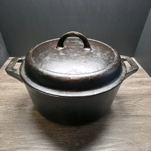 Kirby & Allen Dutch Oven With Self Basting Lid - 10