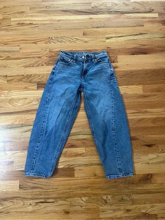 American Eagle Barrel Jeans