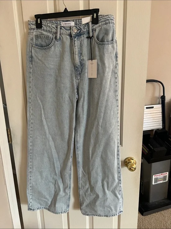Zenana Outfitters Light Blue Relaxed Fit Jeans