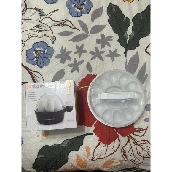 NEW 2-PC Egg Cooker‎ With Bonus Deviled Egg Carrier Boil Gift New Easy To Use
