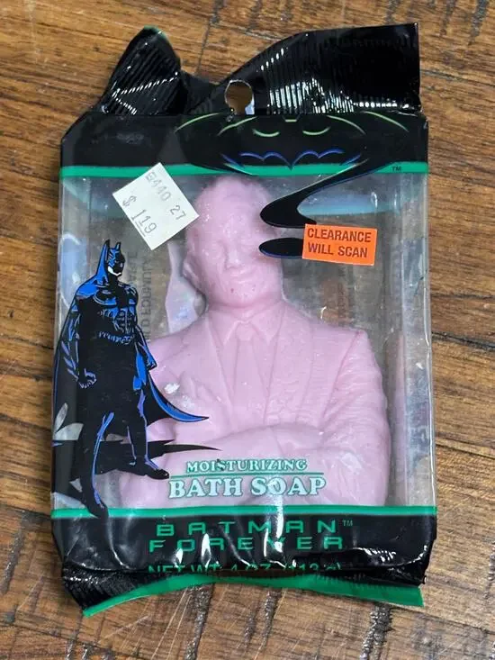 DC Comics Rovar Batman Forever Two-Face Figure Moisturizing Bath Soap Pink 1995
