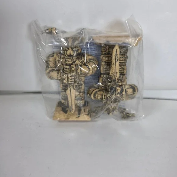 Mega Bloks‎ Dragons Portal of Fire 9889 Stone Guardian Statues Pair Sealed