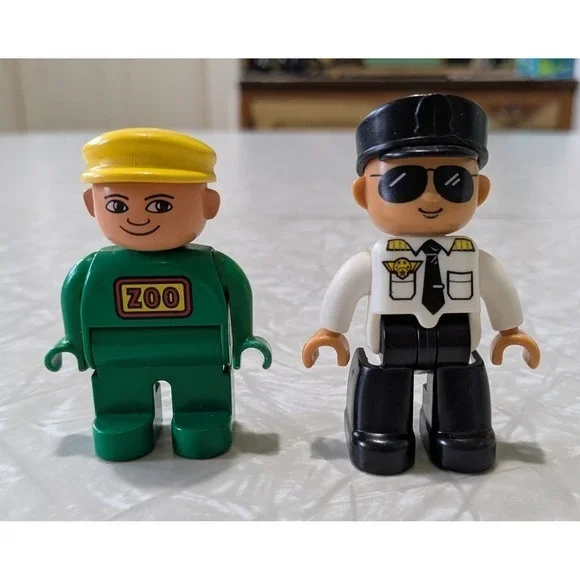 Lego Duplo Figure Male Zoo Keeper Vintage‎ app. 2001