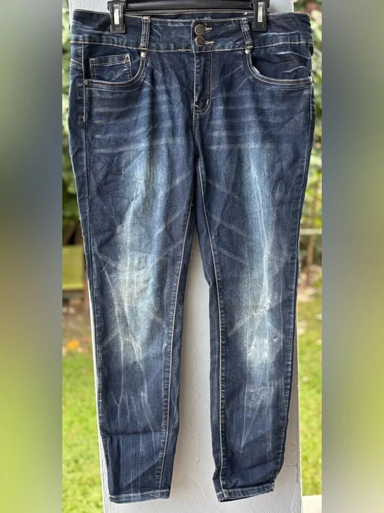 VIP Women’s Skinny Jeans - Dark Blue Wash
