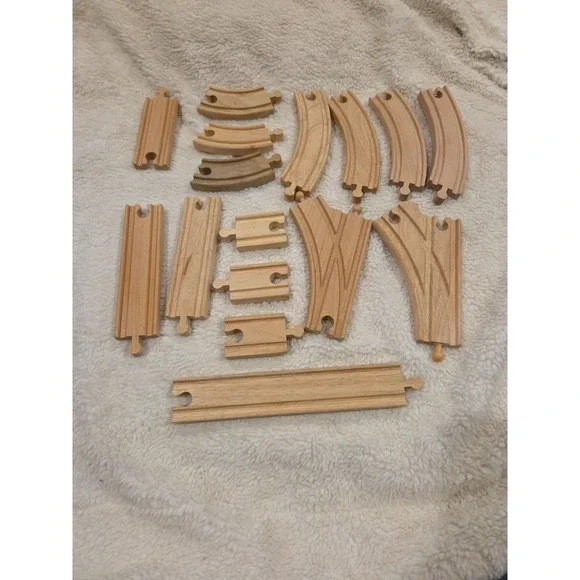 Wooden Train Track Assorted 16 Pieces Thoomas Train And Brio Compatible‎