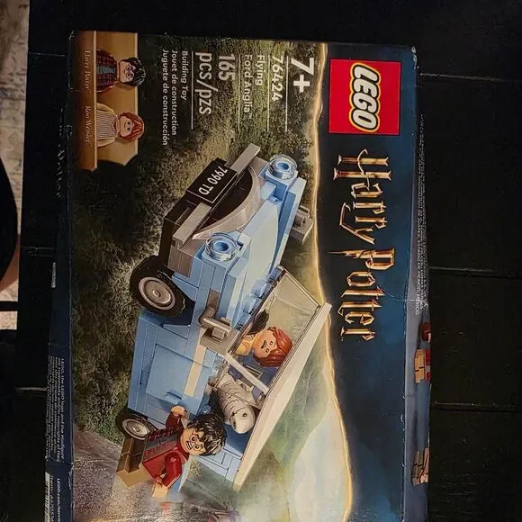 LEGO Harry Potter Flying Ford Anglia Car NEW