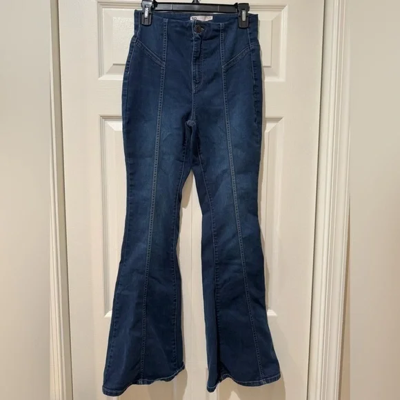 SO brand Blue high rise Flared Jeans. Worn once.  Size 9/29 jr. EUC