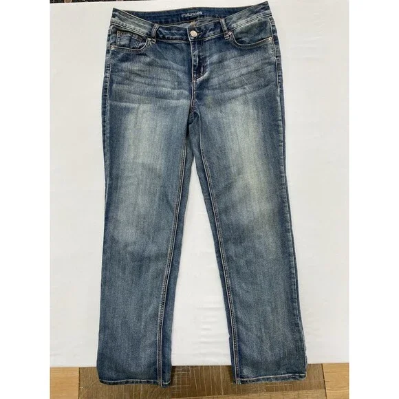 Maurices Medium Wash Straight Leg Jeans Size 14 Regular Stretch Denim