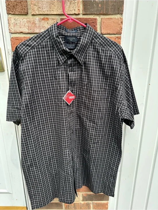 New Men’s Dockers L Comfort Stretch  Black/White Button Down Short Sleeve Shirt
