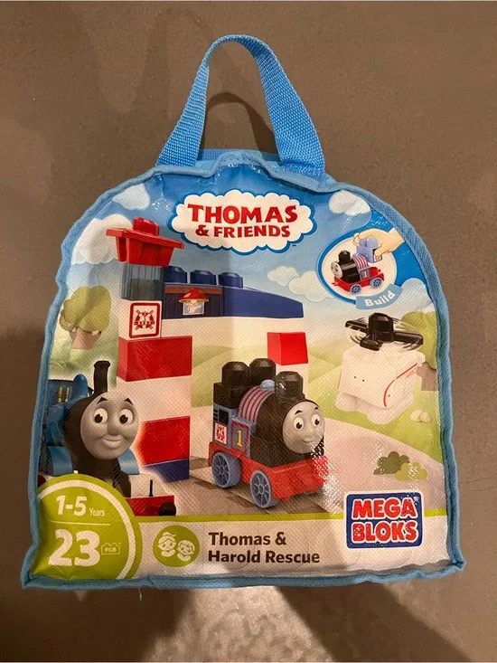 Mega Bloks Thomas & Friends Thomas & Harold Rescue 23 piece Lego style Set -