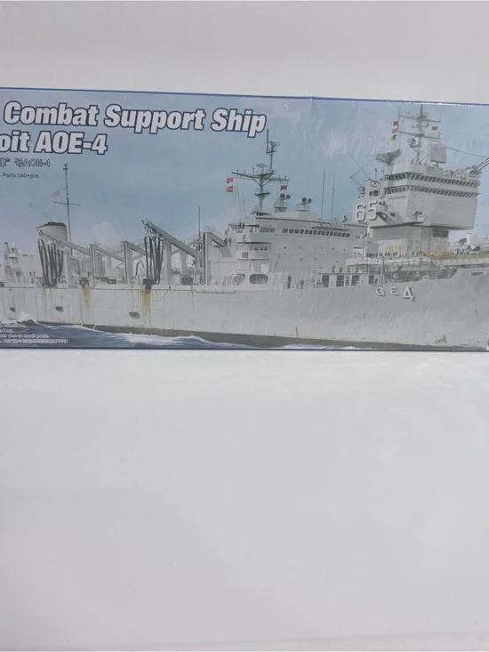 Combat Support Ship Model Kit - Light Gray