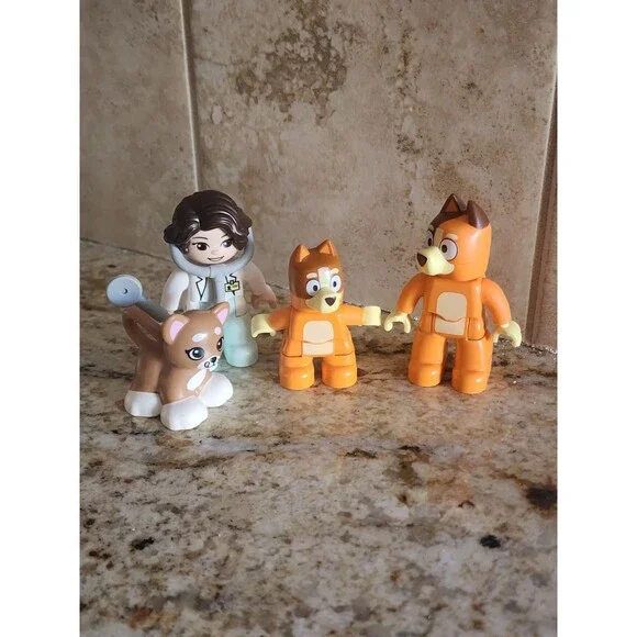 Official LEGO DUPLO BLUEY FIGURES Mom Chilli, Bluey, Bingo Heeler Dog Family Lot