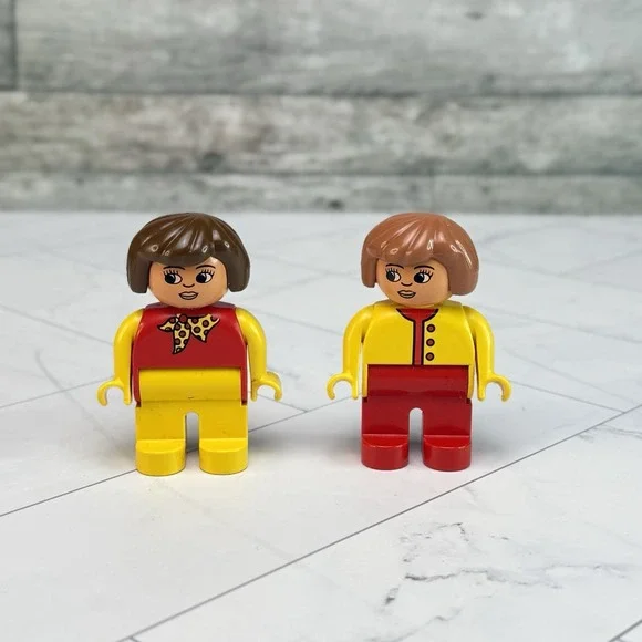 Lego Duplo Women Lady Mom 2.5