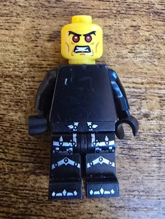 LEGO Collectible Minifigure Series 7 Evil Knight (col110)