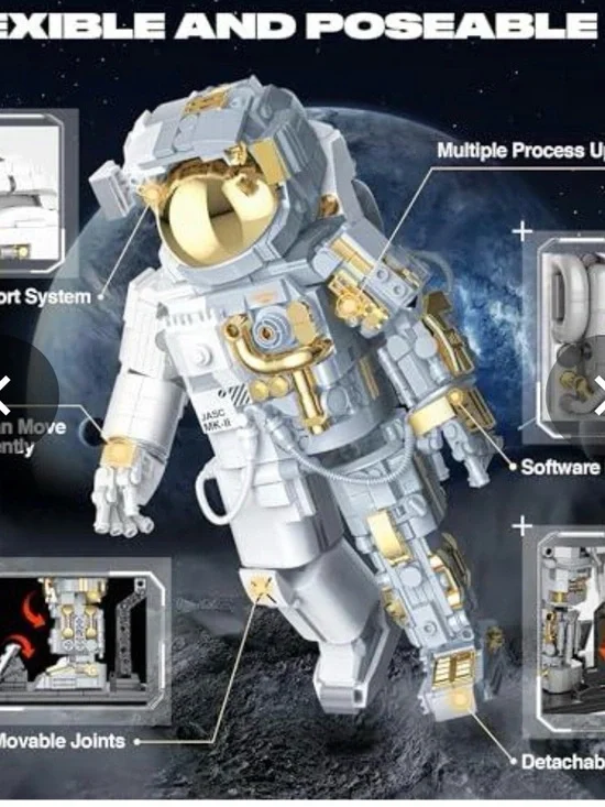 FarBlocked White Astronaut Building Block Figure with Gold Visor Accents