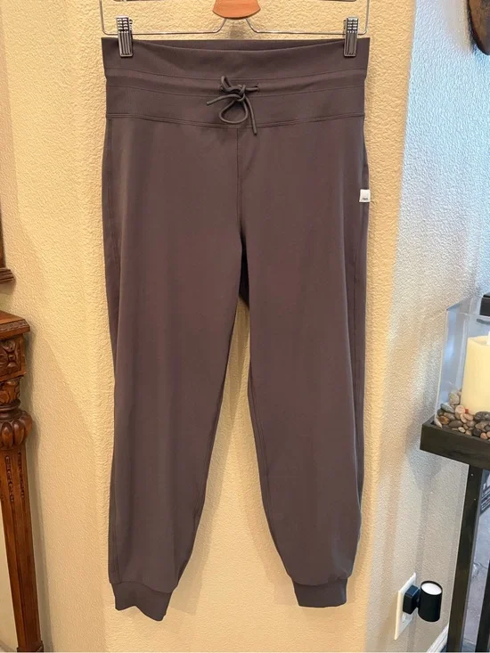 VUORI Women Olive Daily Jogger Pants Size Medium