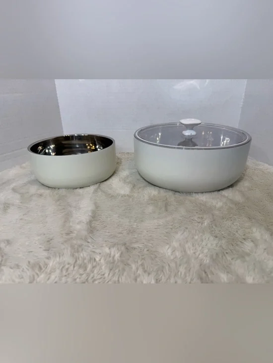 2~Pampered Chef Insulated Serving Bowls