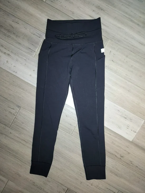 Vuori Black Daily Joggers High-Waist Performance Leggings