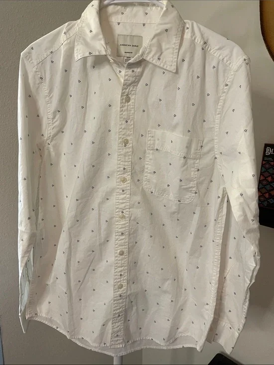 American Eagle Outfitters White Button-Down Shirt with Navy Microprint