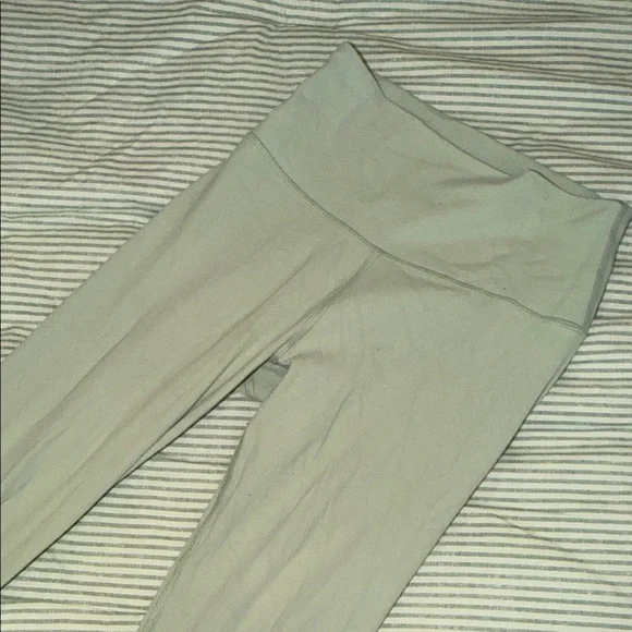 TNA Butter High-Waist Workout Leggings in Sage Green