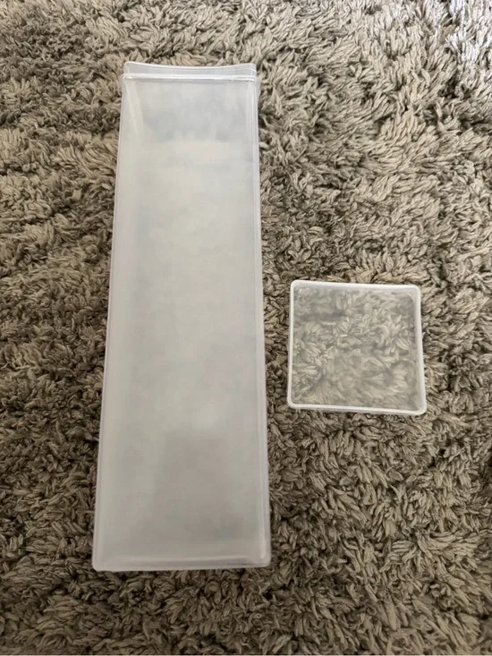 Clear Plastic Cracker Sleeve Keeper Container with Lid