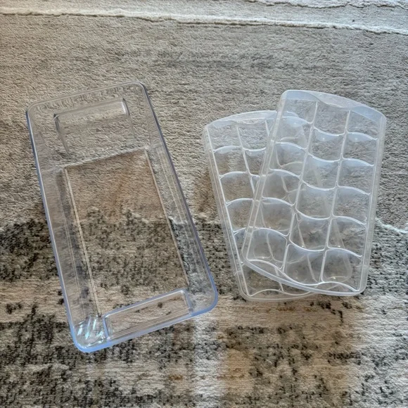 Bundle of 2 ice cube trays and plastic storage bin