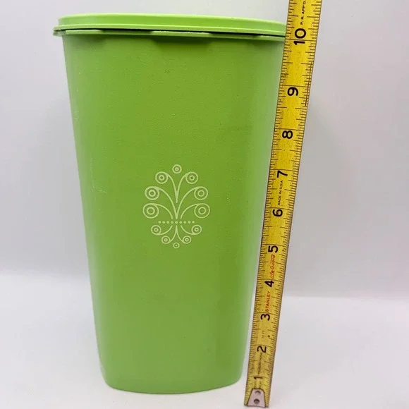 Vintage Tupperware Lime Green Servalier Canister 1222-4 Sunburst Lid 9.25 Inch