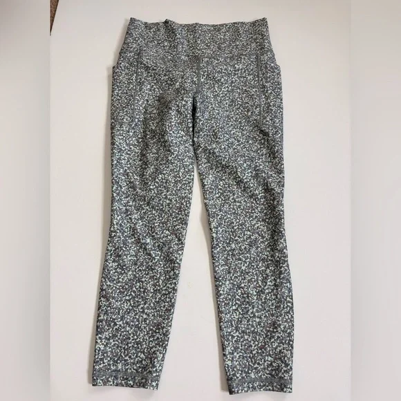 Athleta Salutation Stash 7/8 Tight Leggings Size Medium Green Brown Print
